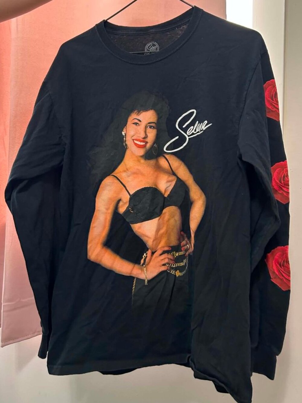 Selena Quintanilla Black Long Sleeve Graphic T-Shirt Rose Sleeves Size Medium